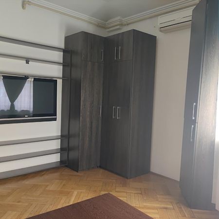 Christie'S Central Apartment Bucureşti Exterior foto